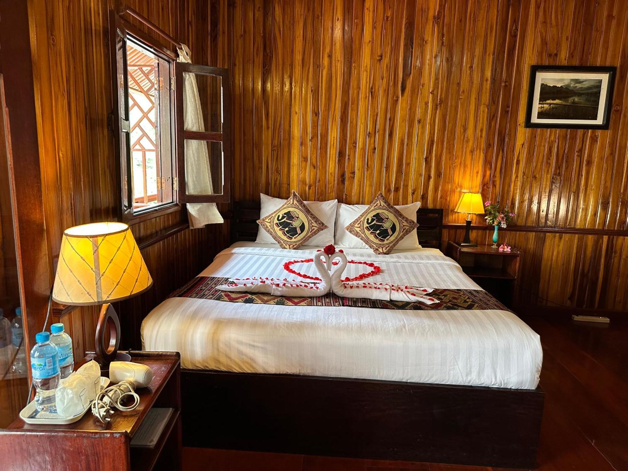Villa Alounsavath Mekong Riverside Luang Prabang Exteriör bild